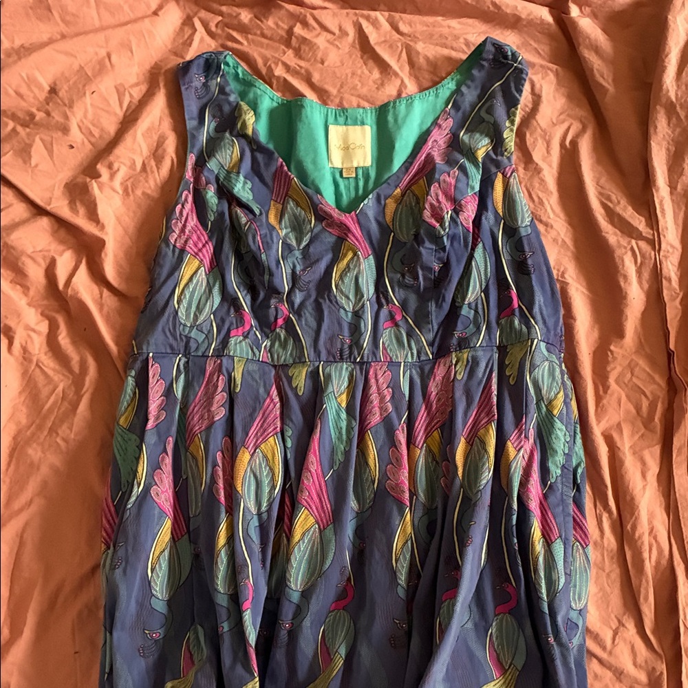 Colorful Sleeveless Dress with Peacock Pattern